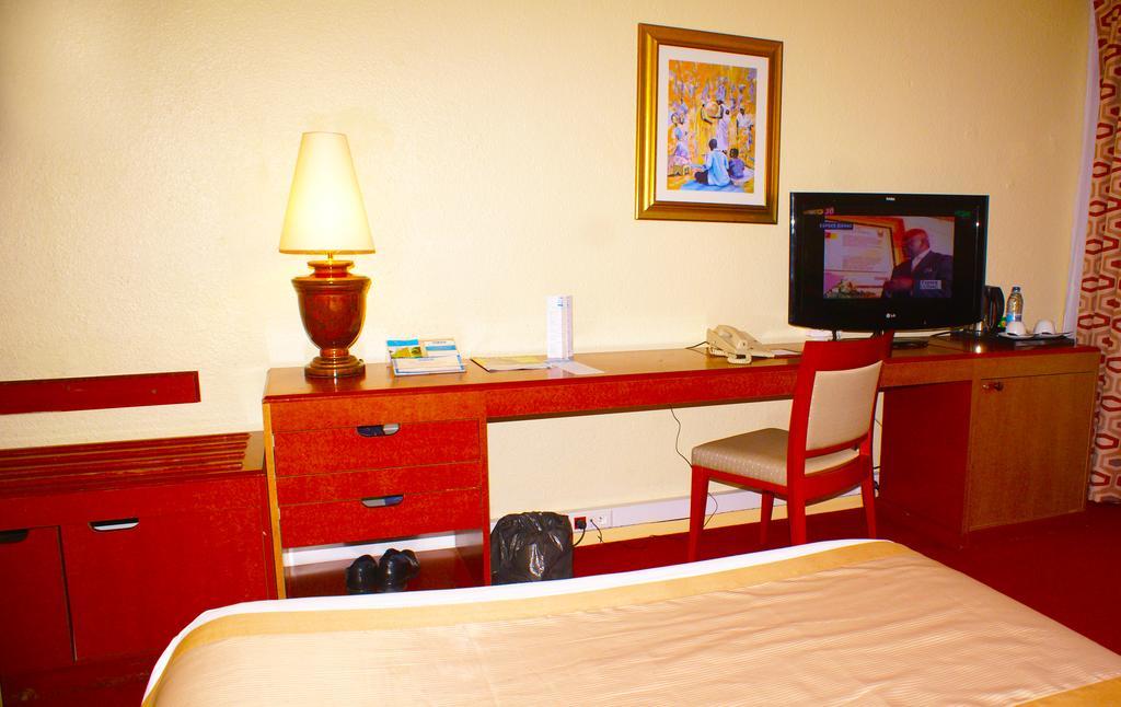Hôtel Sawa Douala Bagian luar foto