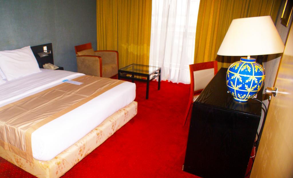Hôtel Sawa Douala Bagian luar foto