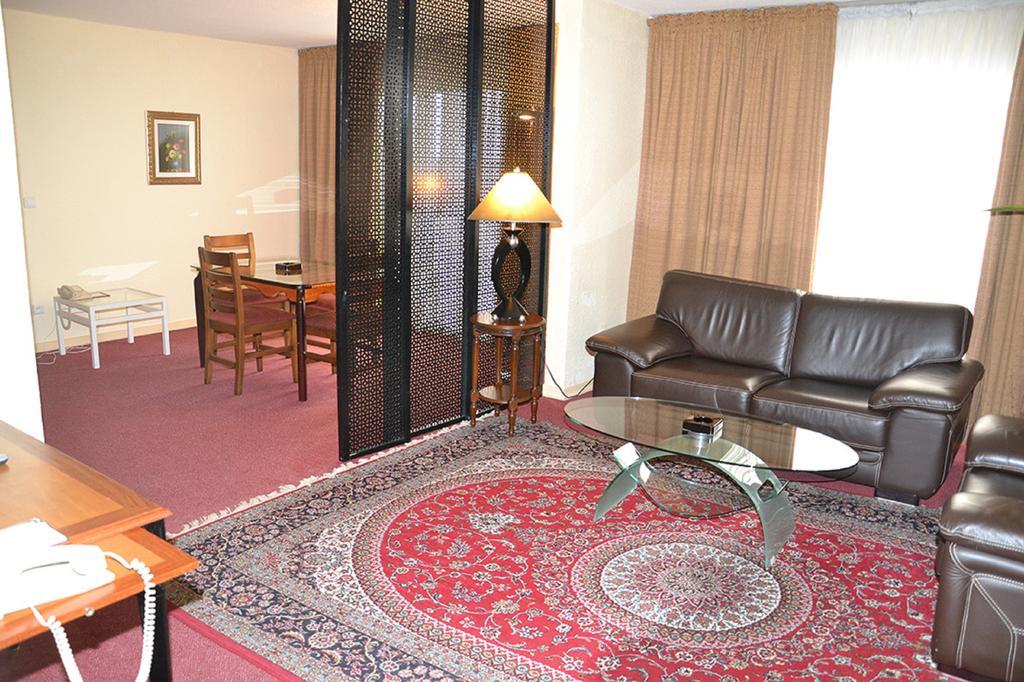 Hôtel Sawa Douala Bagian luar foto